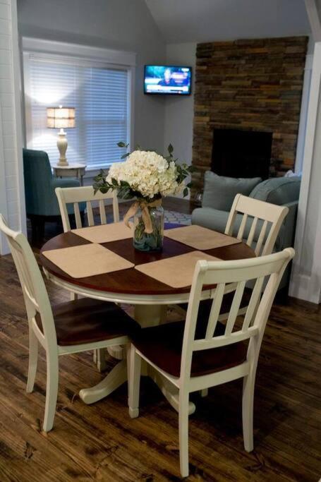Stonehill Cottages Mena ภายนอก รูปภาพ